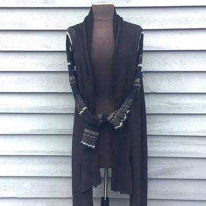 Tenax Open Drape Black w/ Striped Sleeves Sweater Medium